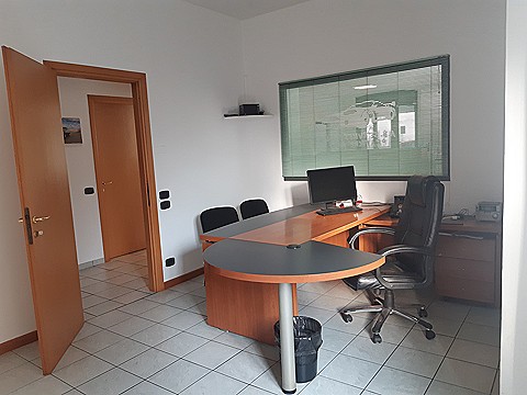  A.B. SERVICES - Soluzioni e servizi di pratiche automobilistiche ed affini